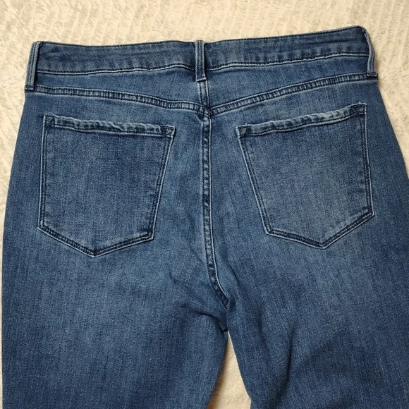 Women's Medium Wash Denim Blue Jeans Old Navy Size 12 Flare - Picture 6 of 8